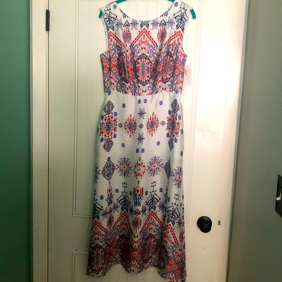 Single Los Angeles Dresses & Skirts - NWT midcalf dressy dress perfect condition.